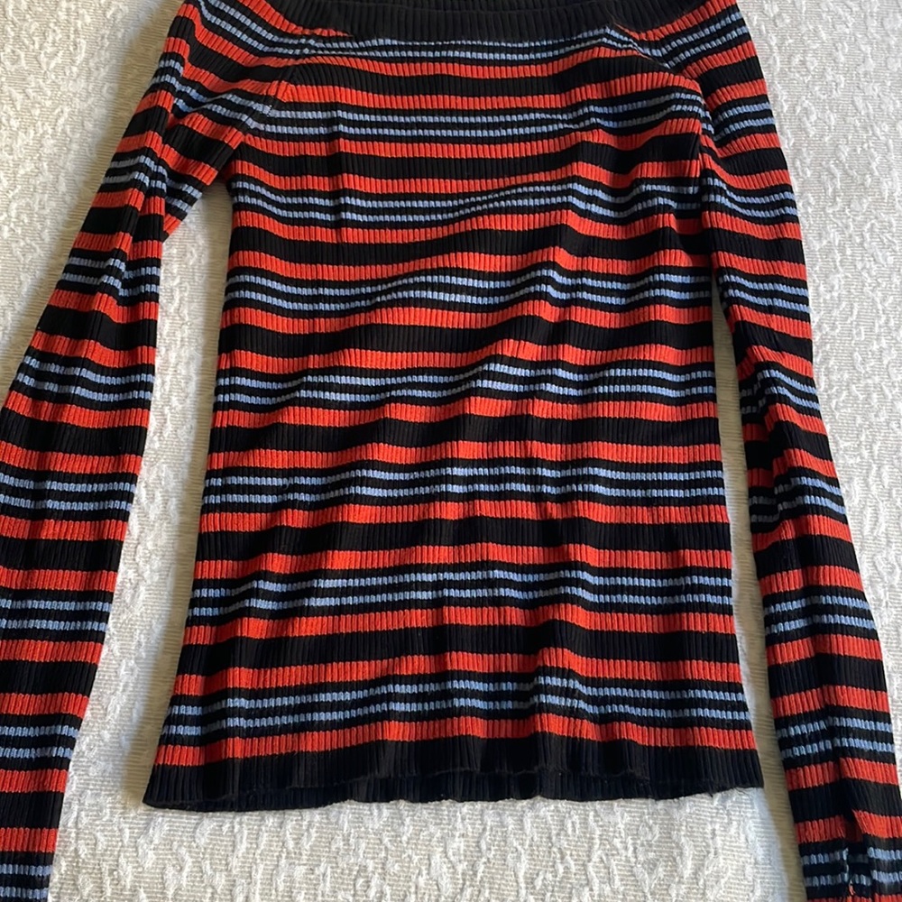 Off shoulder , tight long sleeve